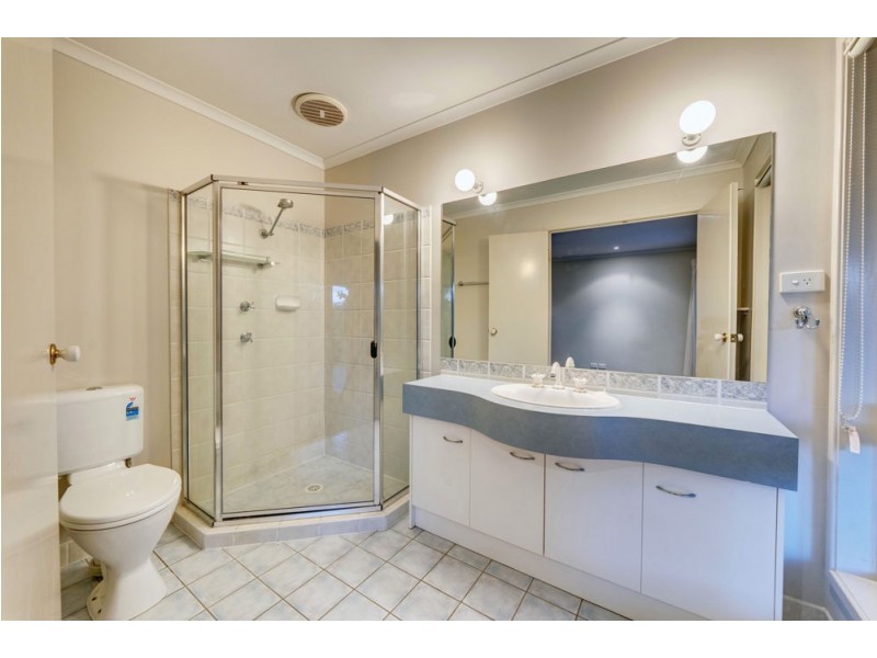 3 Warranilla Street, Parkinson QLD 4115