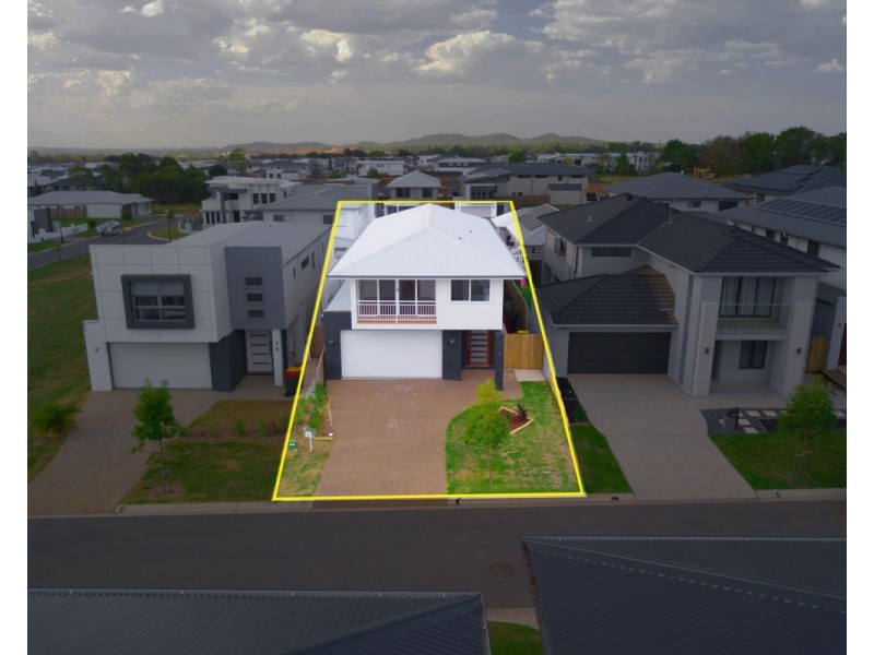 8 Paragon Street, Rochedale QLD 4123
