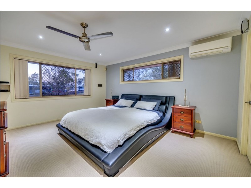 5 St Clair Close, Parkinson QLD 4115