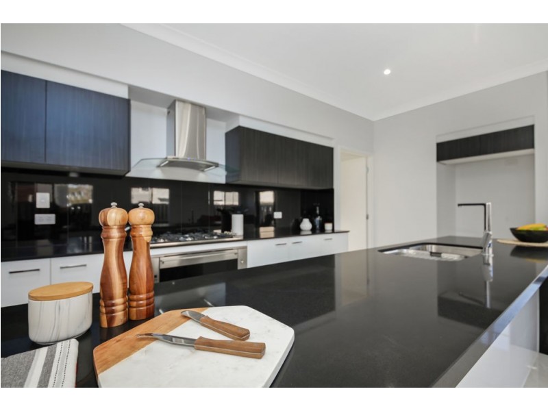 13 Kestrel Street, Rochedale QLD 4123