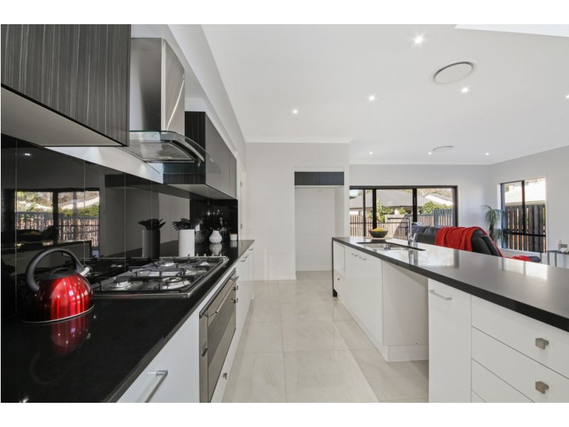 13 Kestrel Street, Rochedale QLD 4123