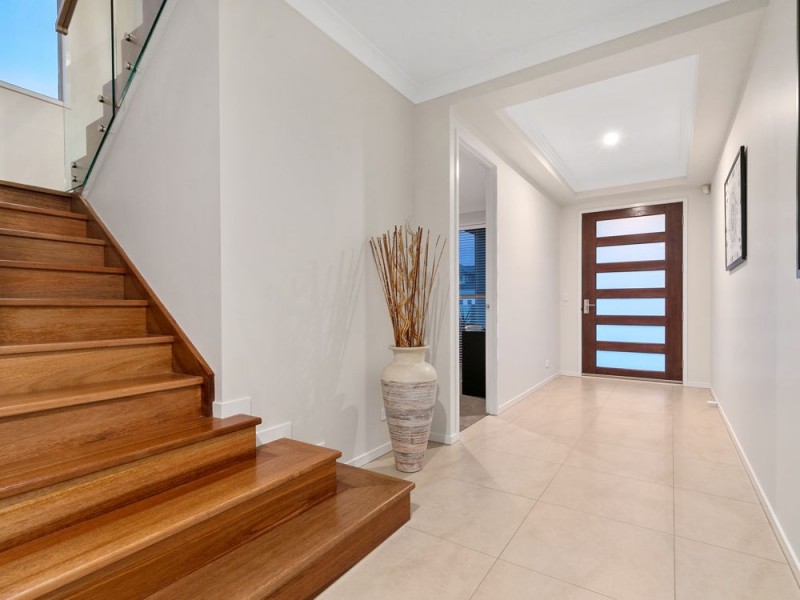 18 Zenith Street, Rochedale QLD 4123