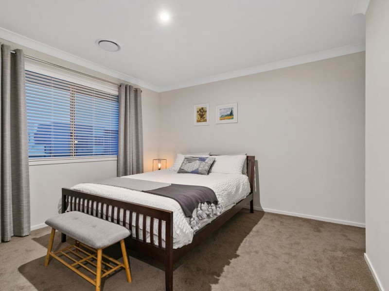 18 Zenith Street, Rochedale QLD 4123