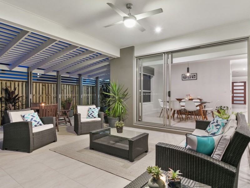 18 Zenith Street, Rochedale QLD 4123