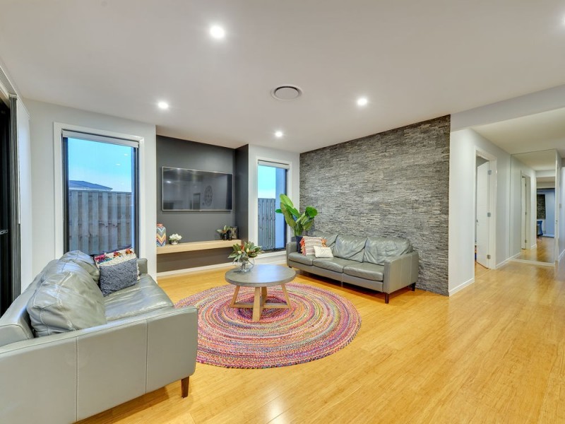 126 Skyview Avenue, Rochedale QLD 4123