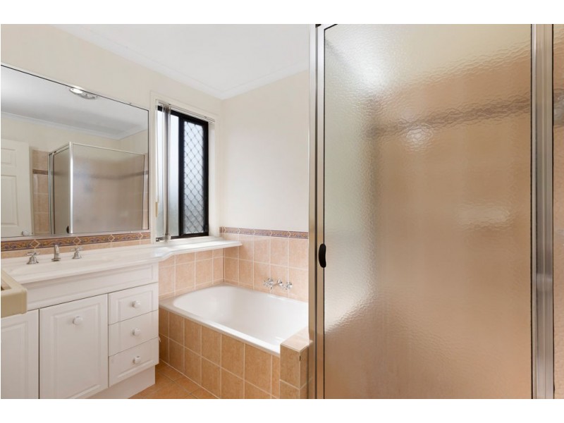 9 Turnock Court, Underwood QLD 4119