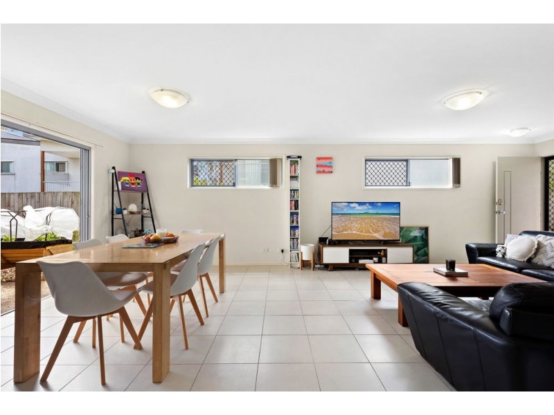 11/2 Diamantina Street, Calamvale QLD 4116