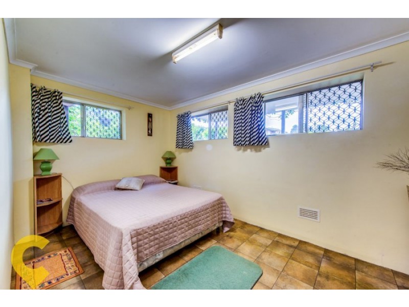 4 Collene Grove, Springwood QLD 4127