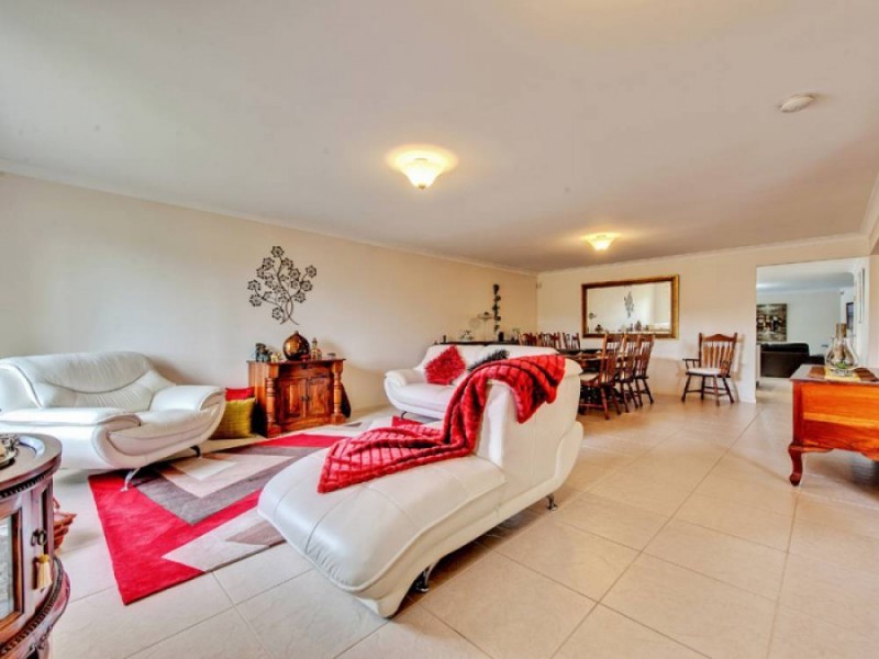 111 Herses Road, Eagleby QLD 4207