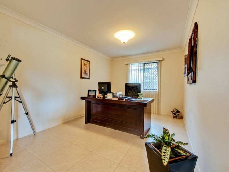 111 Herses Road, Eagleby QLD 4207