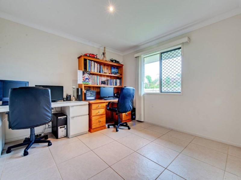 111 Herses Road, Eagleby QLD 4207