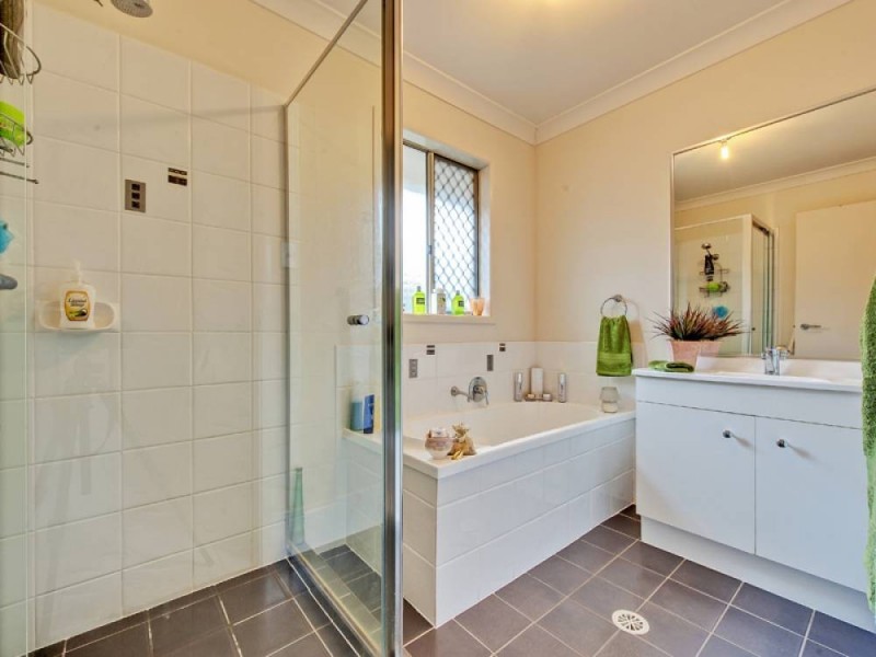 111 Herses Road, Eagleby QLD 4207