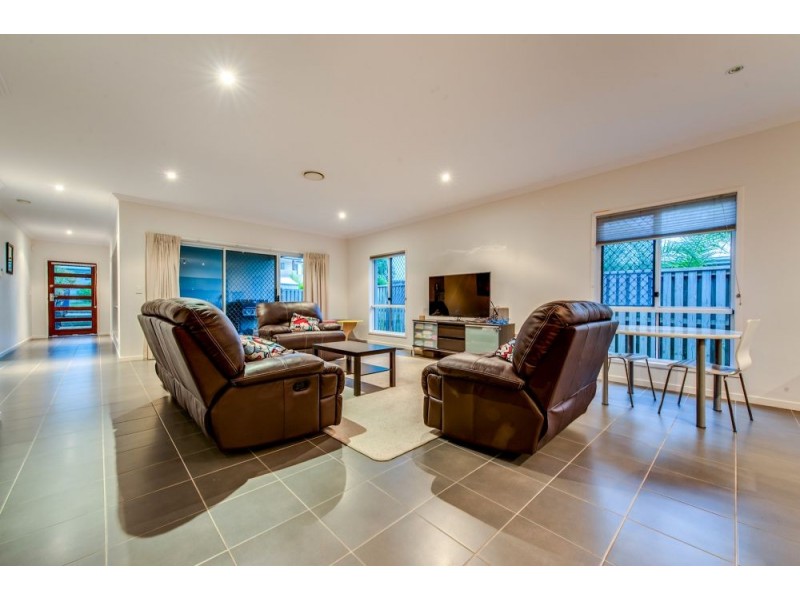 72 Collett Street, Eight Mile Plains QLD 4113