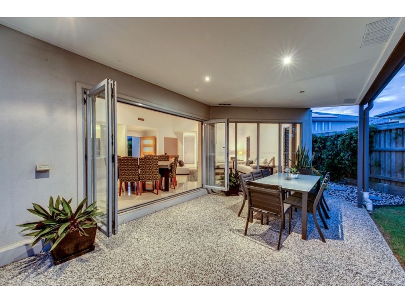 43 Condamine Drive, Sinnamon Park QLD 4073