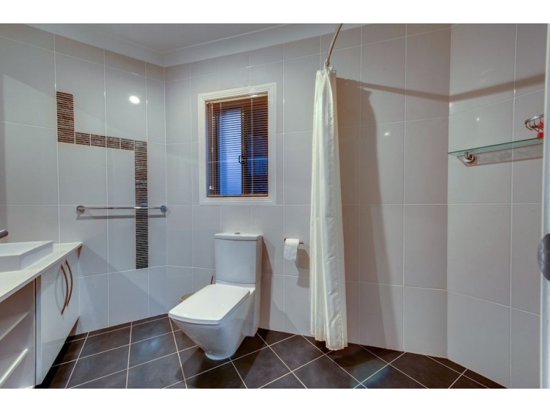 43 Condamine Drive, Sinnamon Park QLD 4073