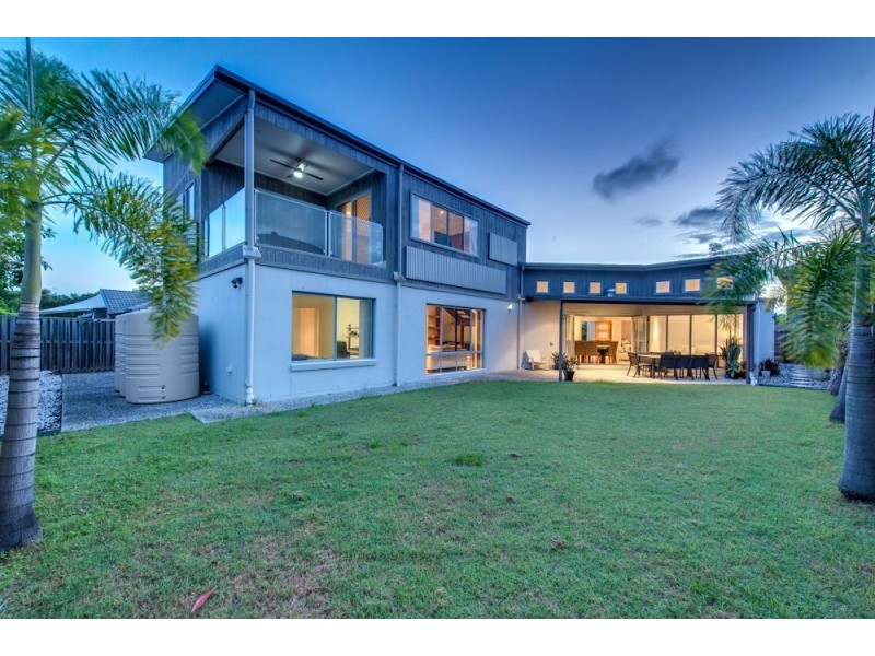 43 Condamine Drive, Sinnamon Park QLD 4073