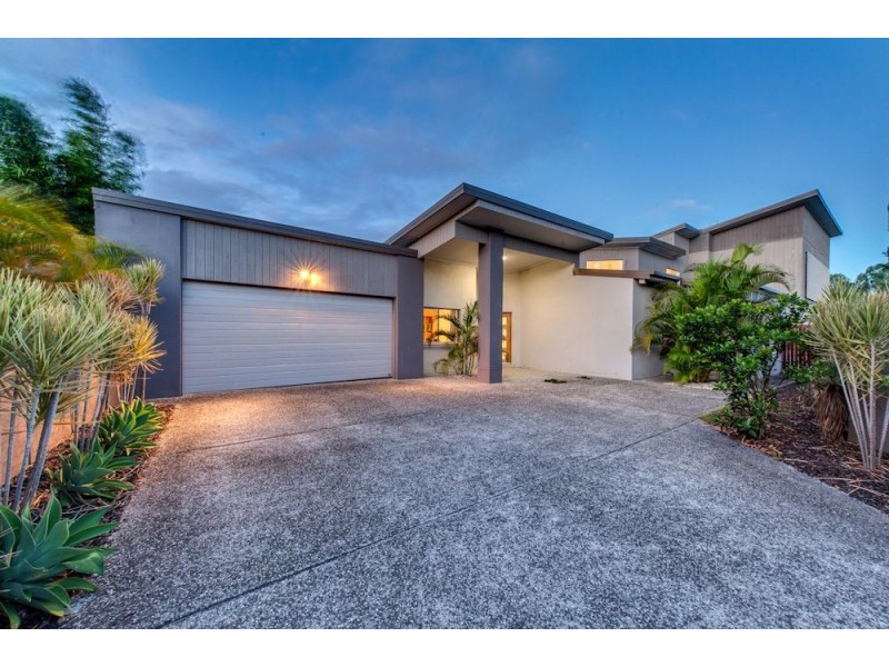 43 Condamine Drive, Sinnamon Park QLD 4073