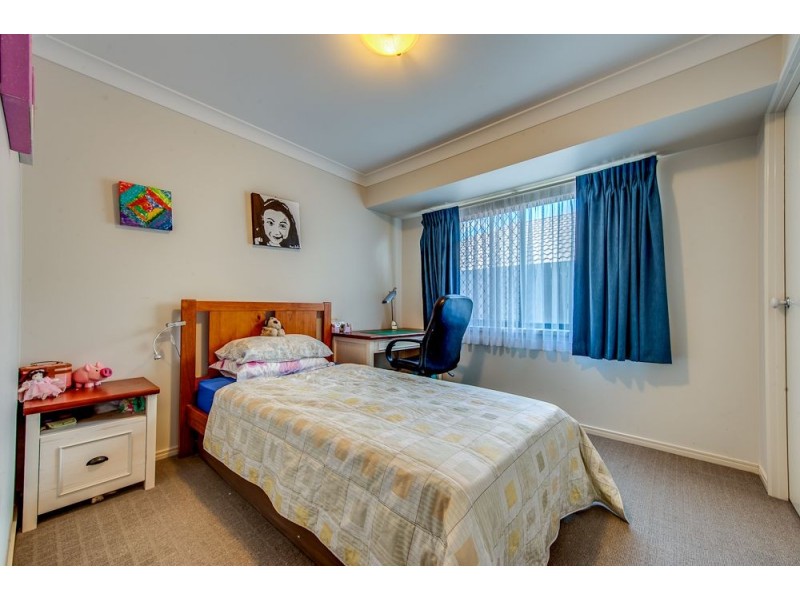 18 Cottonwood Crescent, Springfield Lakes QLD 4300