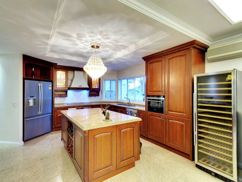 28 Holborn Crescent, Carindale QLD 4152