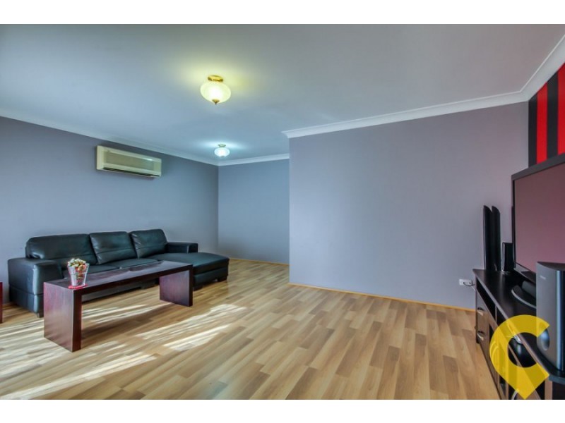 11 Warrigal Road, Runcorn QLD 4113