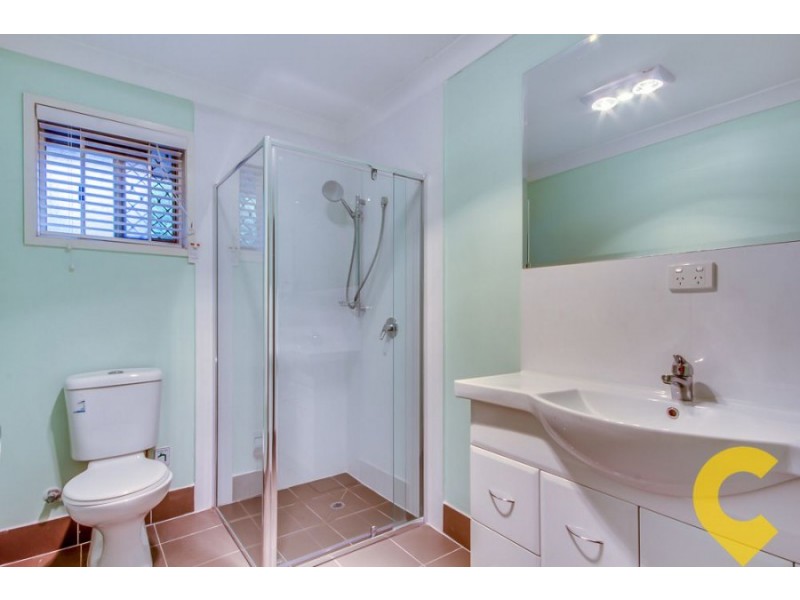 11 Warrigal Road, Runcorn QLD 4113