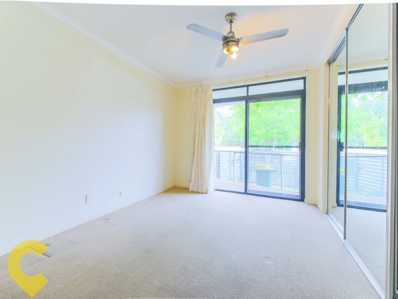 3/120 Central Ave, Indooroopilly QLD 4068