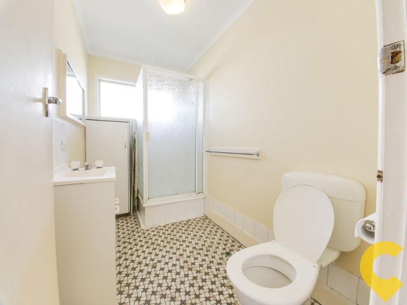 2/153 Clarence Road, Indooroopilly QLD 4068