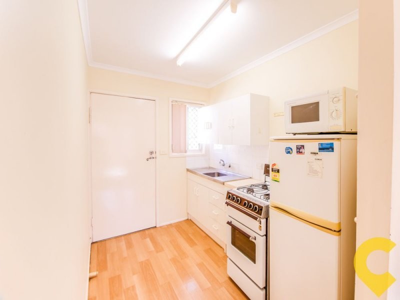 2/153 Clarence Road, Indooroopilly QLD 4068