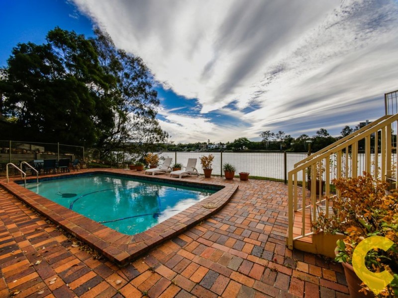 17/124 Macquarie St, St Lucia QLD 4067