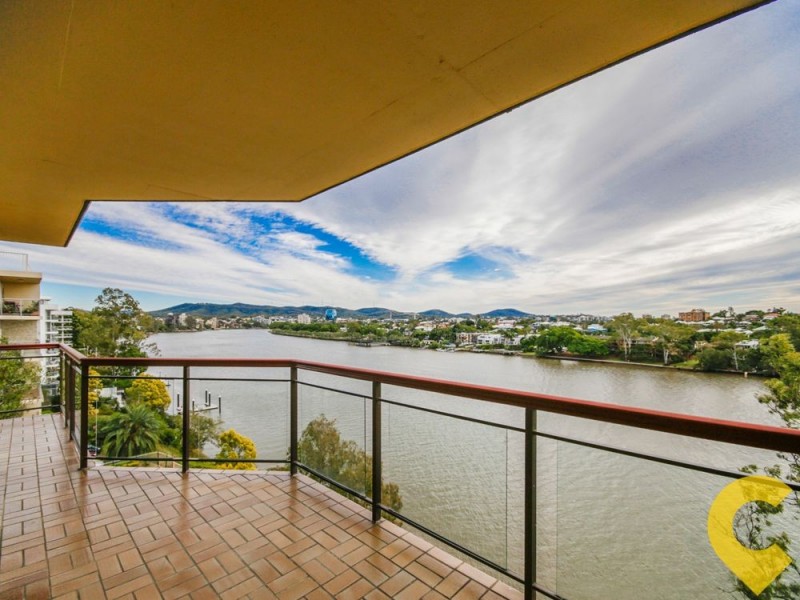 17/124 Macquarie St, St Lucia QLD 4067