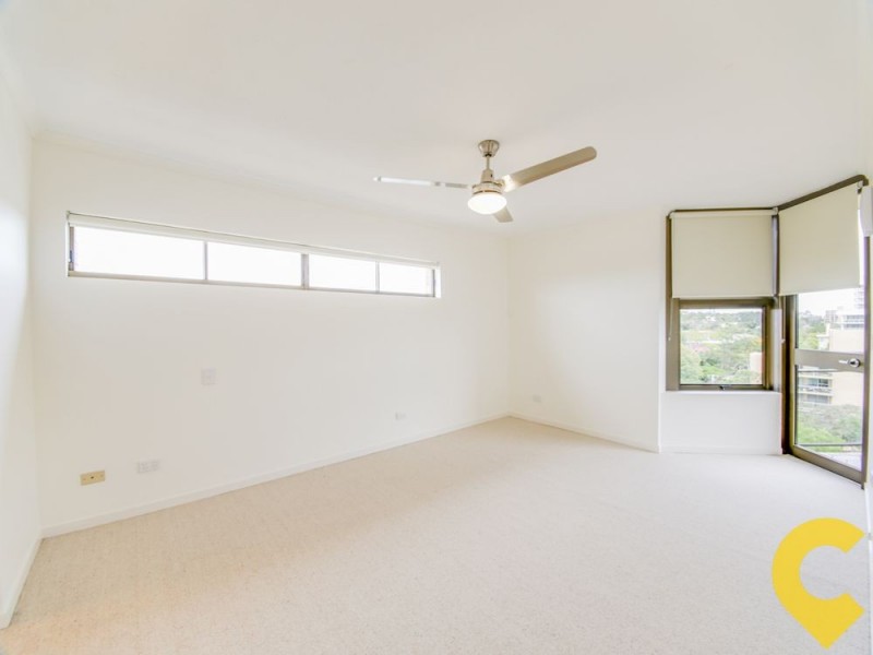 17/124 Macquarie St, St Lucia QLD 4067