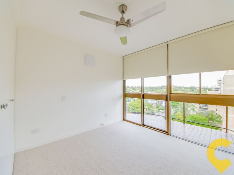17/124 Macquarie St, St Lucia QLD 4067