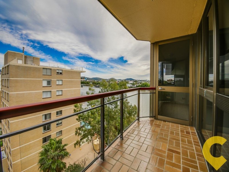 17/124 Macquarie St, St Lucia QLD 4067