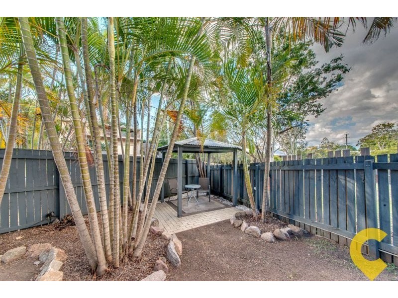 8 Dempster Street, Toowong QLD 4066