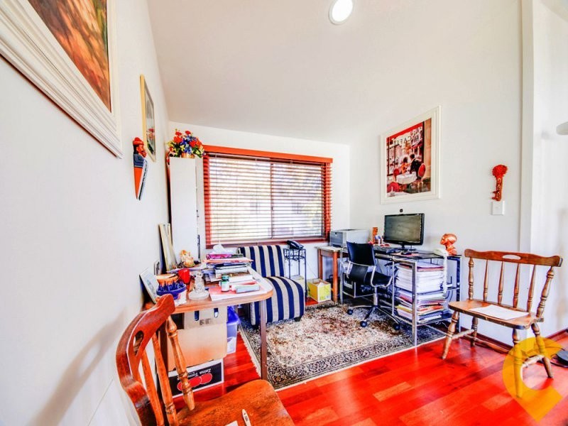 8 Dempster Street, Toowong QLD 4066