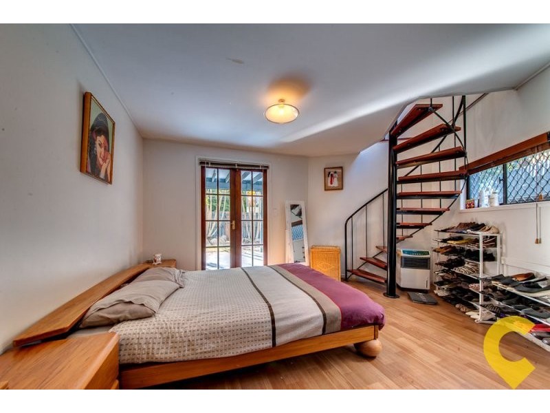 8 Dempster Street, Toowong QLD 4066