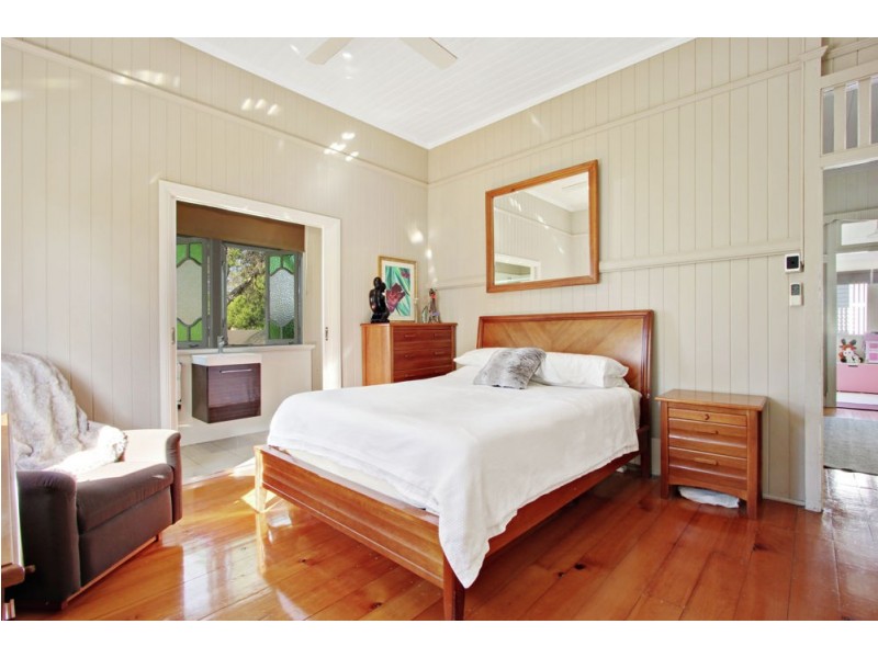 68 Coopers Camp Road, Bardon QLD 4065