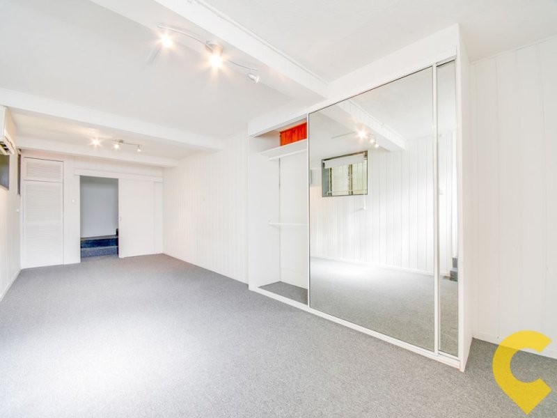 6 Jones Street, Red Hill QLD 4059