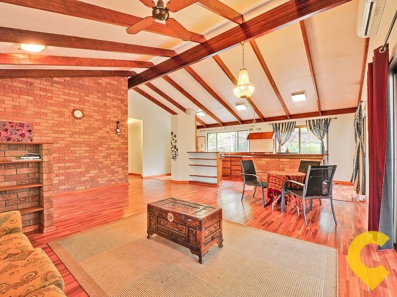 34 Mountain Vista Court, Mount Crosby QLD 4306