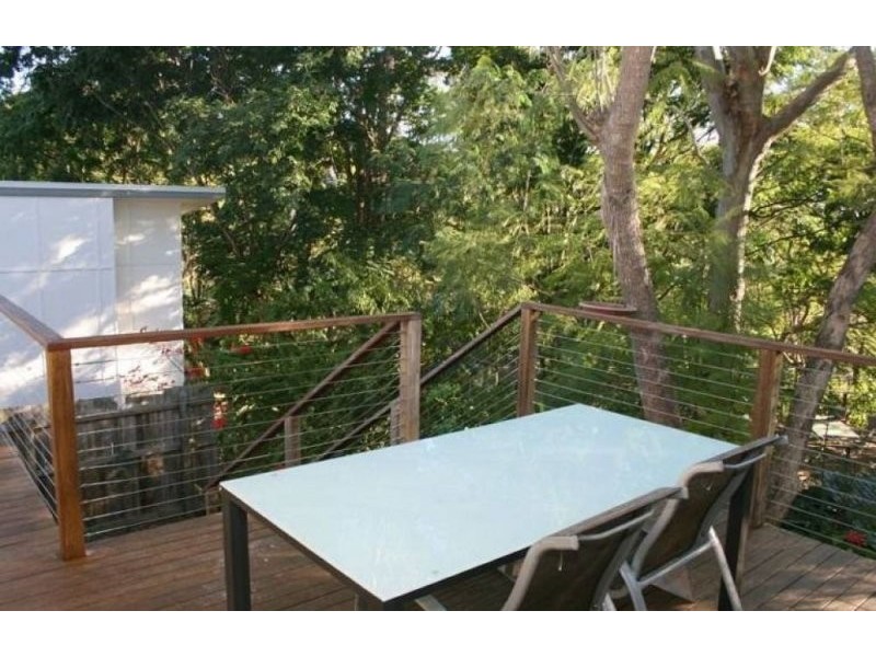 15 Kenhaven Street, Kenmore QLD 4069