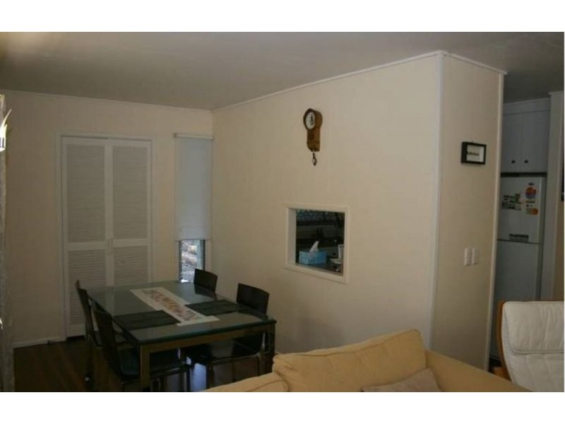 15 Kenhaven Street, Kenmore QLD 4069