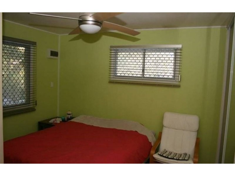 15 Kenhaven Street, Kenmore QLD 4069