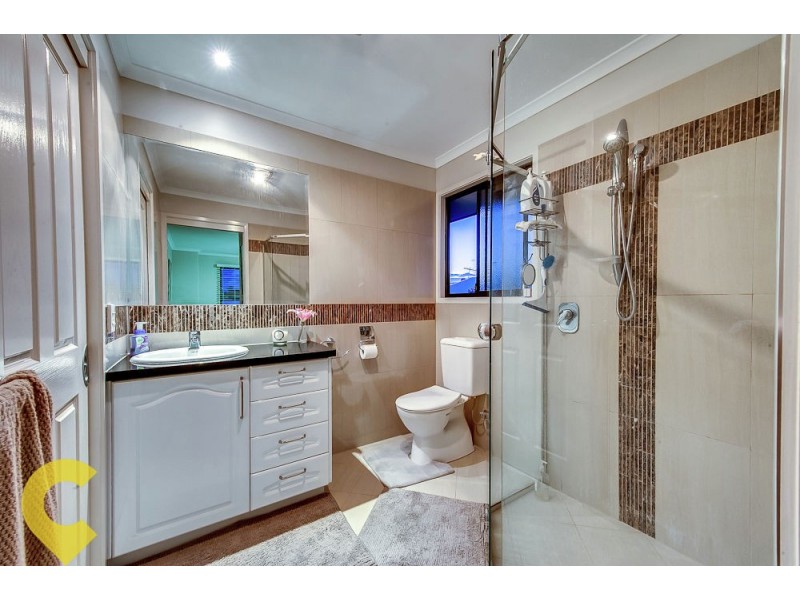 17 Crompton Street, Kenmore Hills QLD 4069