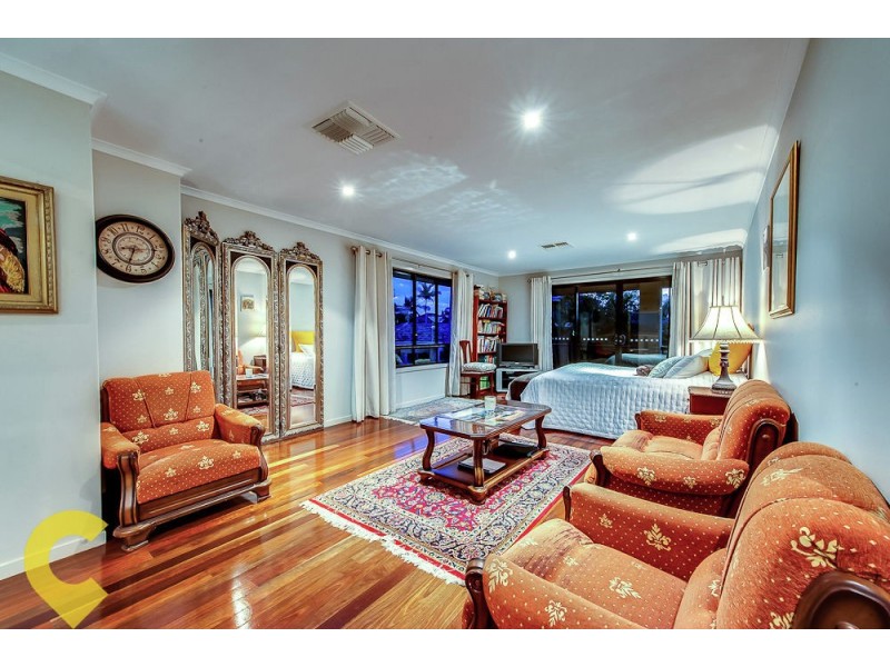 17 Crompton Street, Kenmore Hills QLD 4069