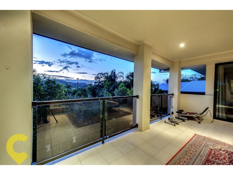 17 Crompton Street, Kenmore Hills QLD 4069
