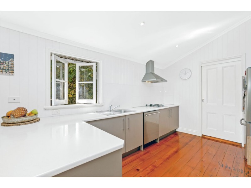 9 Bangalla Street, Auchenflower QLD 4066