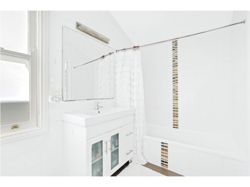 9 Bangalla Street, Auchenflower QLD 4066