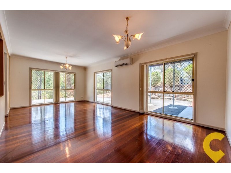15 Walker Place, Pullenvale QLD 4069