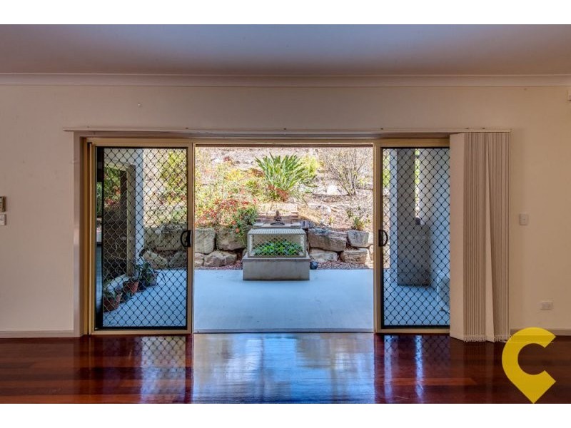 15 Walker Place, Pullenvale QLD 4069