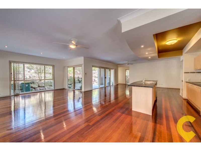 15 Walker Place, Pullenvale QLD 4069